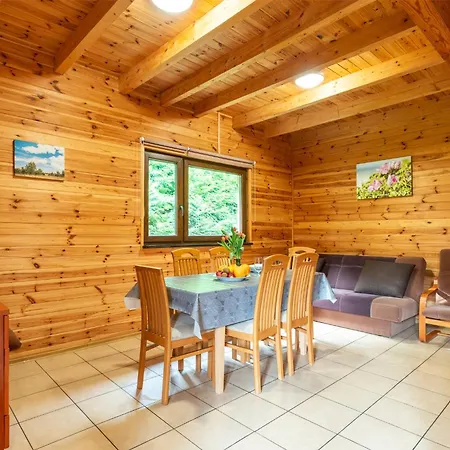 Nadmorski Zakatek 度假居 鲁比亚托沃